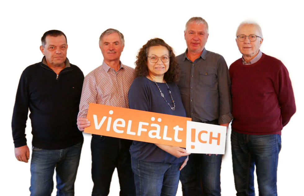 Immolotsen-mit-Schild-980x655